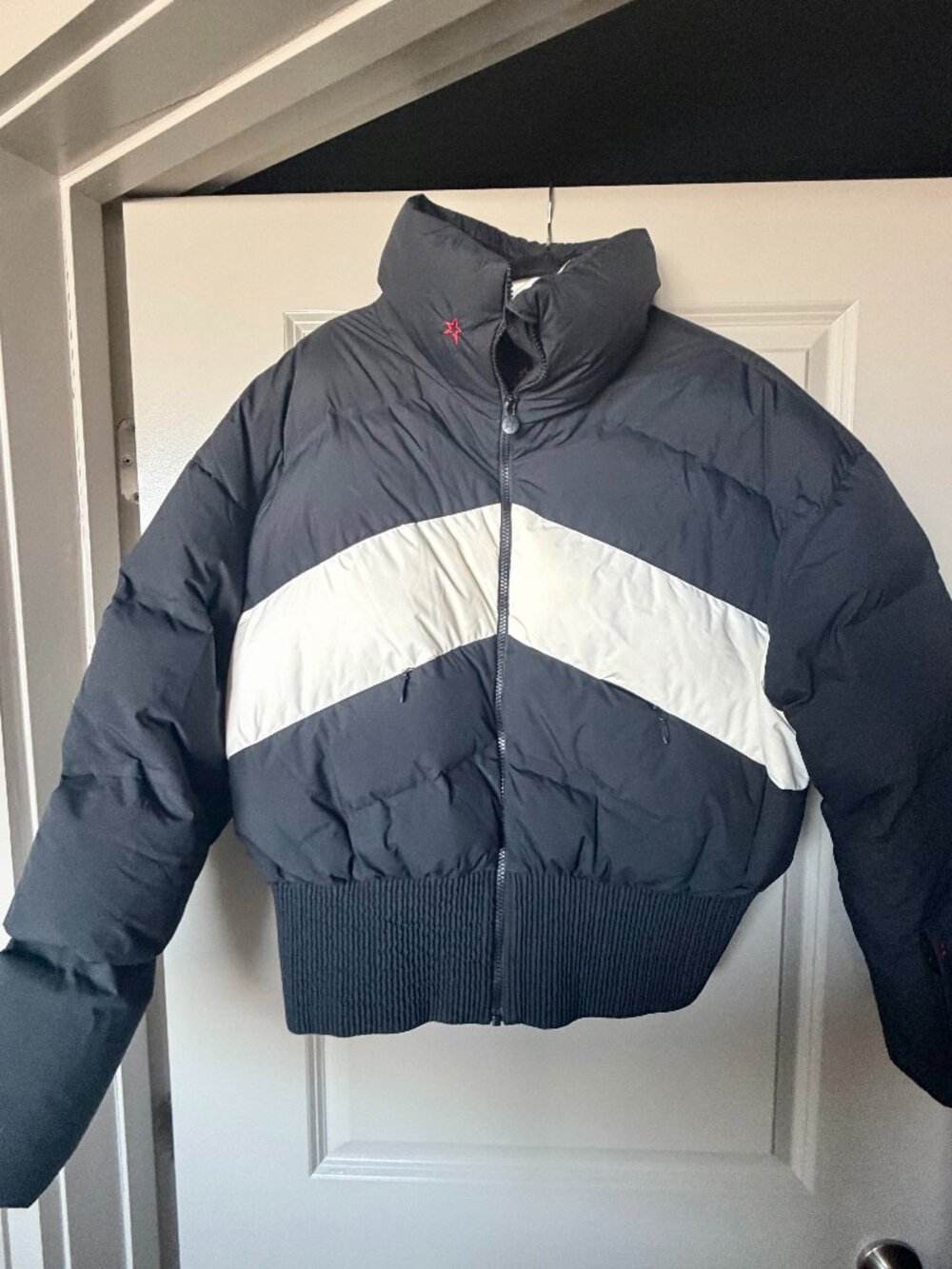 Perfect Moment Black White Chevron Ski Puffer Jacket XL